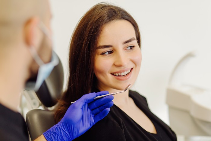 Which is the Best Cosmetic Veneers Clinic in South Extension Part 1?